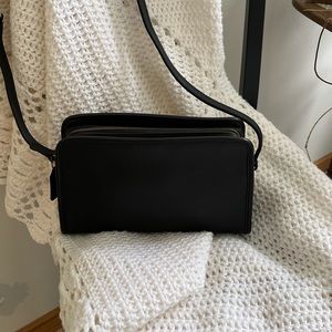 Coach… Vintage black Coach! Super clean❗️